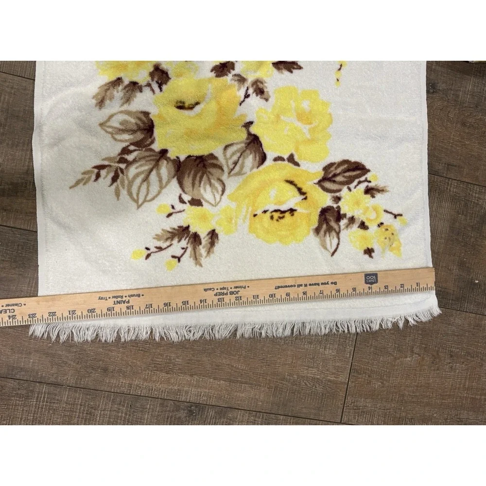 Bath Towels MCM Yellow Floral set of 2 by Cone‎